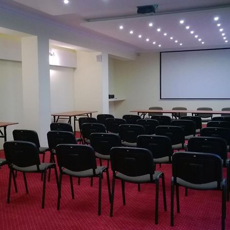 Hotel Yuca Łódź Esterno foto